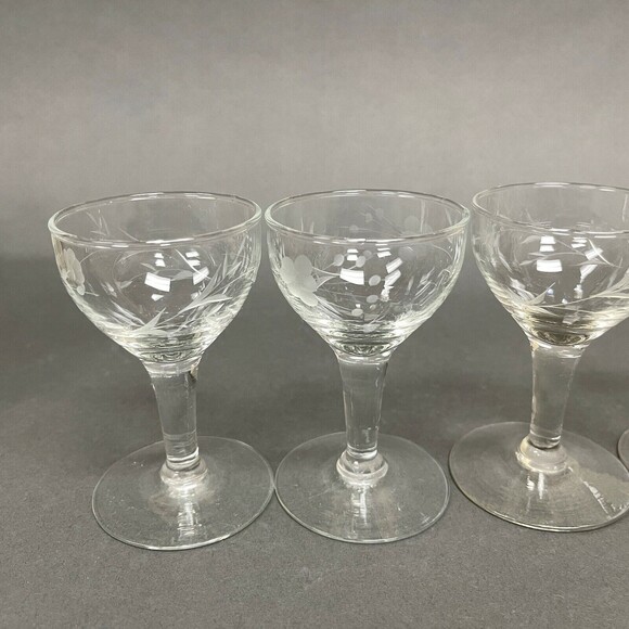 Wine Cordial Glasses Clear Glass Etched Flowers Stemmed 3 7/8" High Lot of 5 - Picture 2 of 6